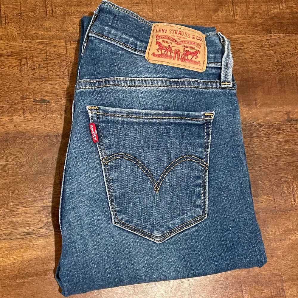 Women’s Levi’s jeans, 710 super skinny
